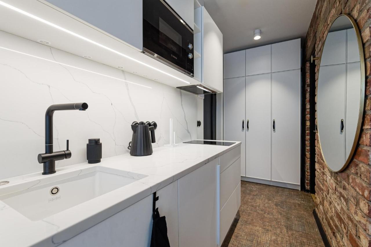 Old Town Studio Apartment Aia 5A تالين المظهر الخارجي الصورة